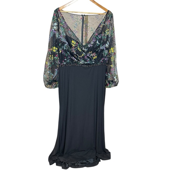 Mac Duggal Women's Size 14 Floral Embroidered Puff Sleeve Gown 79379 - Picture 3 of 12